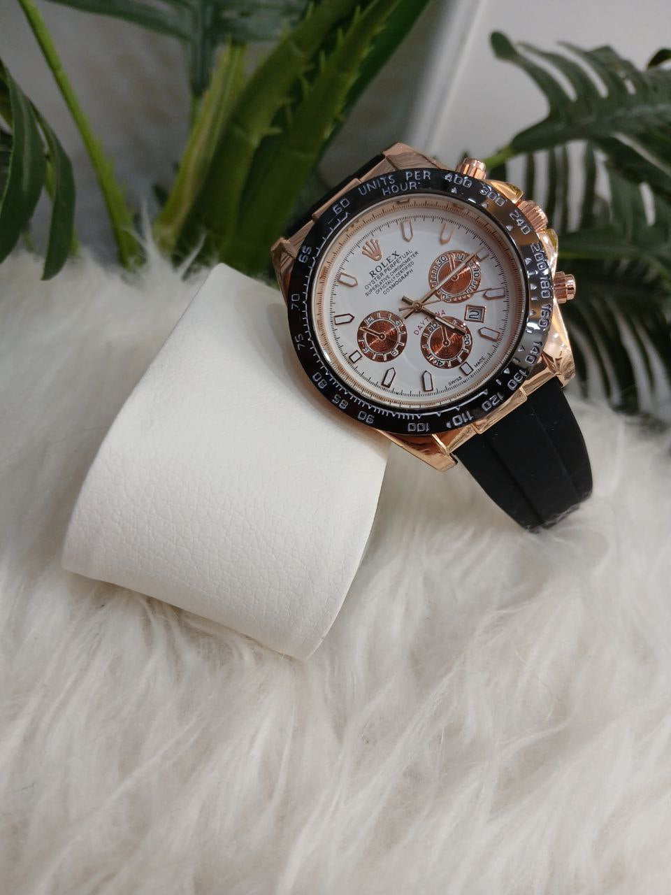 ساعة رجالي بتصميم فاخر – لأن التفاصيل بتفرق